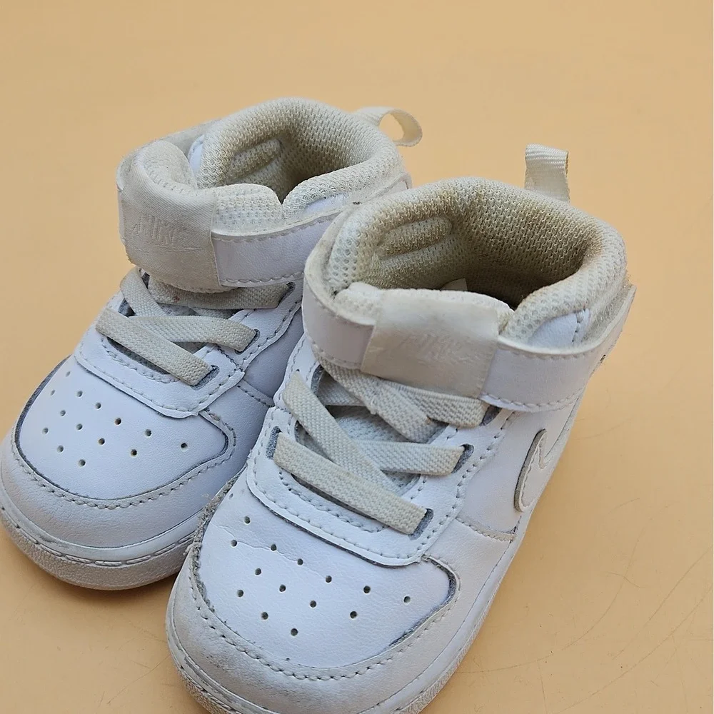 Toddler Size 4 Nike Court Borough MID 2 Leather CD7784-100 White Authentic
